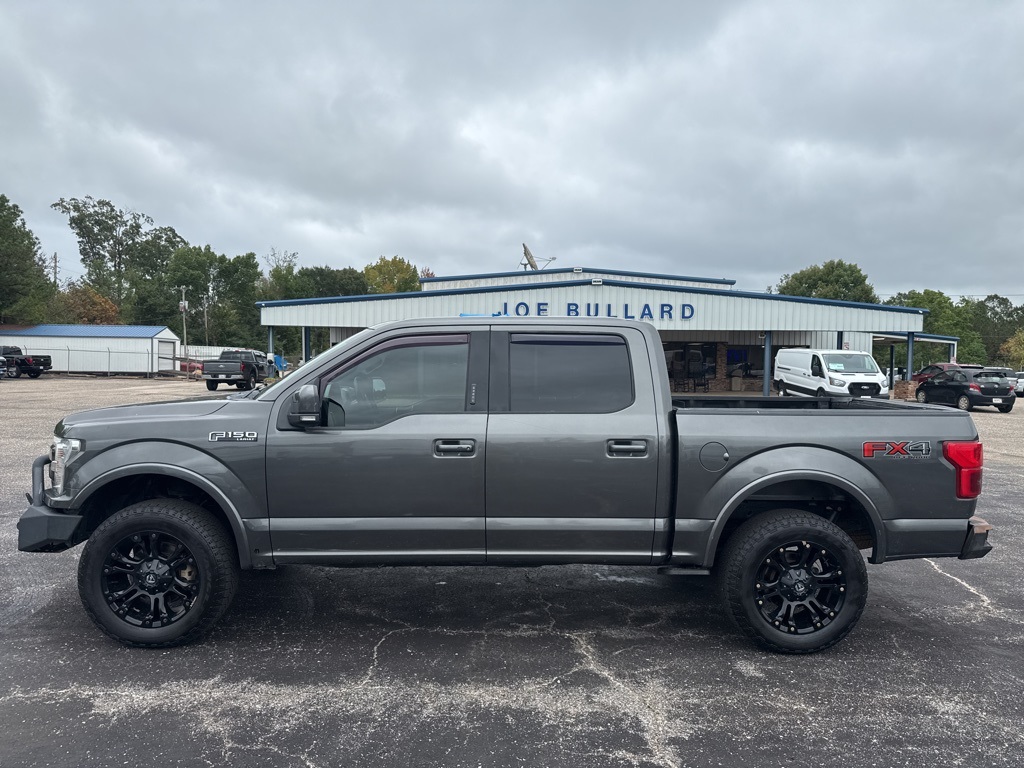 2018 Ford F-150 Lariat FX4 photo 17