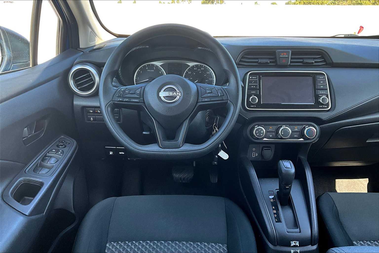 2024 Nissan Versa S photo 5