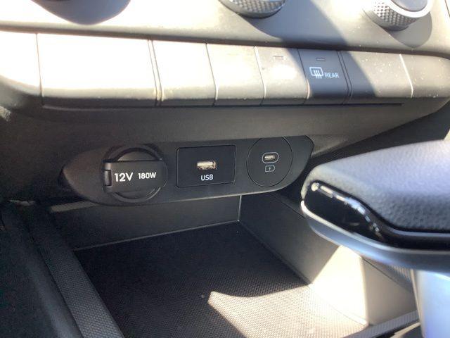 2025 Hyundai Elantra SE photo 29