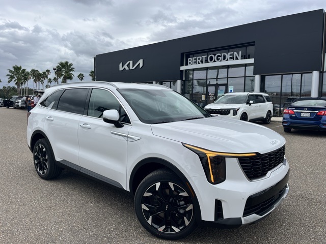 2026 Kia Sorento EX's photo