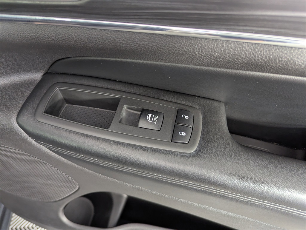 2019 Jeep Grand Cherokee Limited photo 31