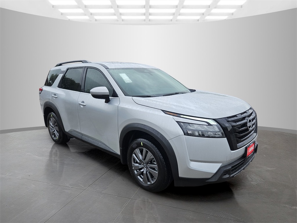 2025 Nissan Pathfinder SV photo 3