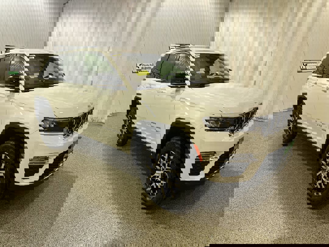 2025 Jeep Grand Cherokee Limited's photo