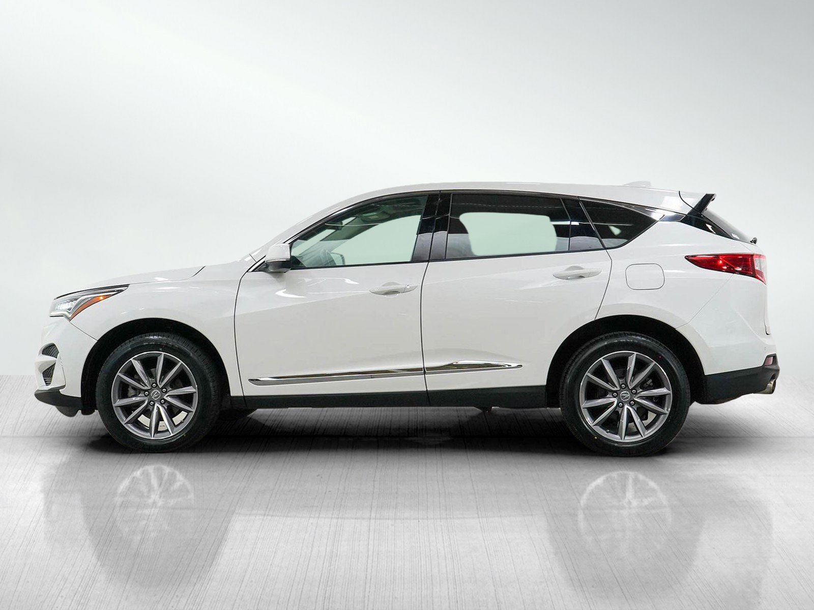 Used 2020 Acura RDX Technology Package with VIN 5J8TC2H51LL021086 for sale in White Bear Lake, Minnesota