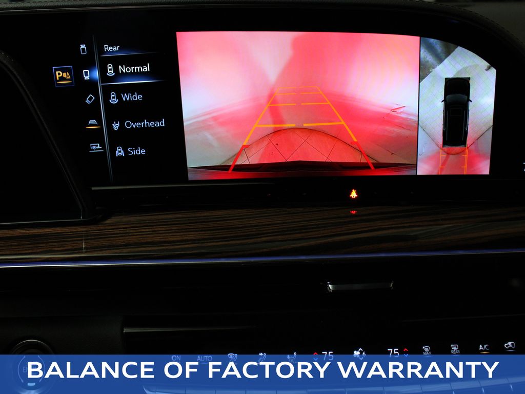 2022 Cadillac Escalade Luxury photo 3