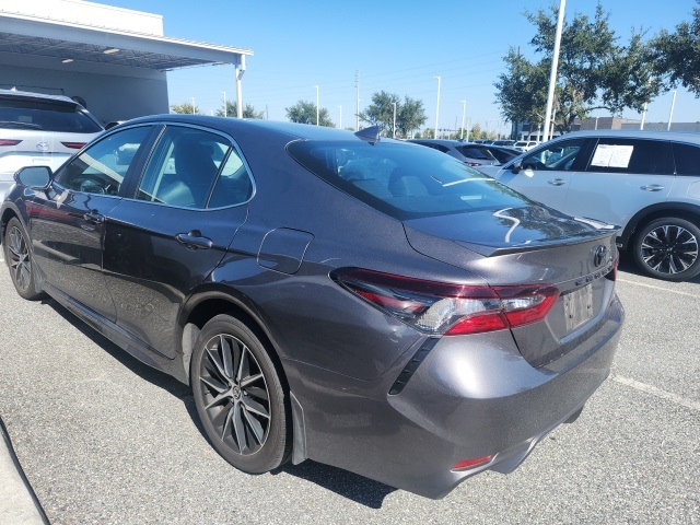 2024 Toyota Camry SE photo 3