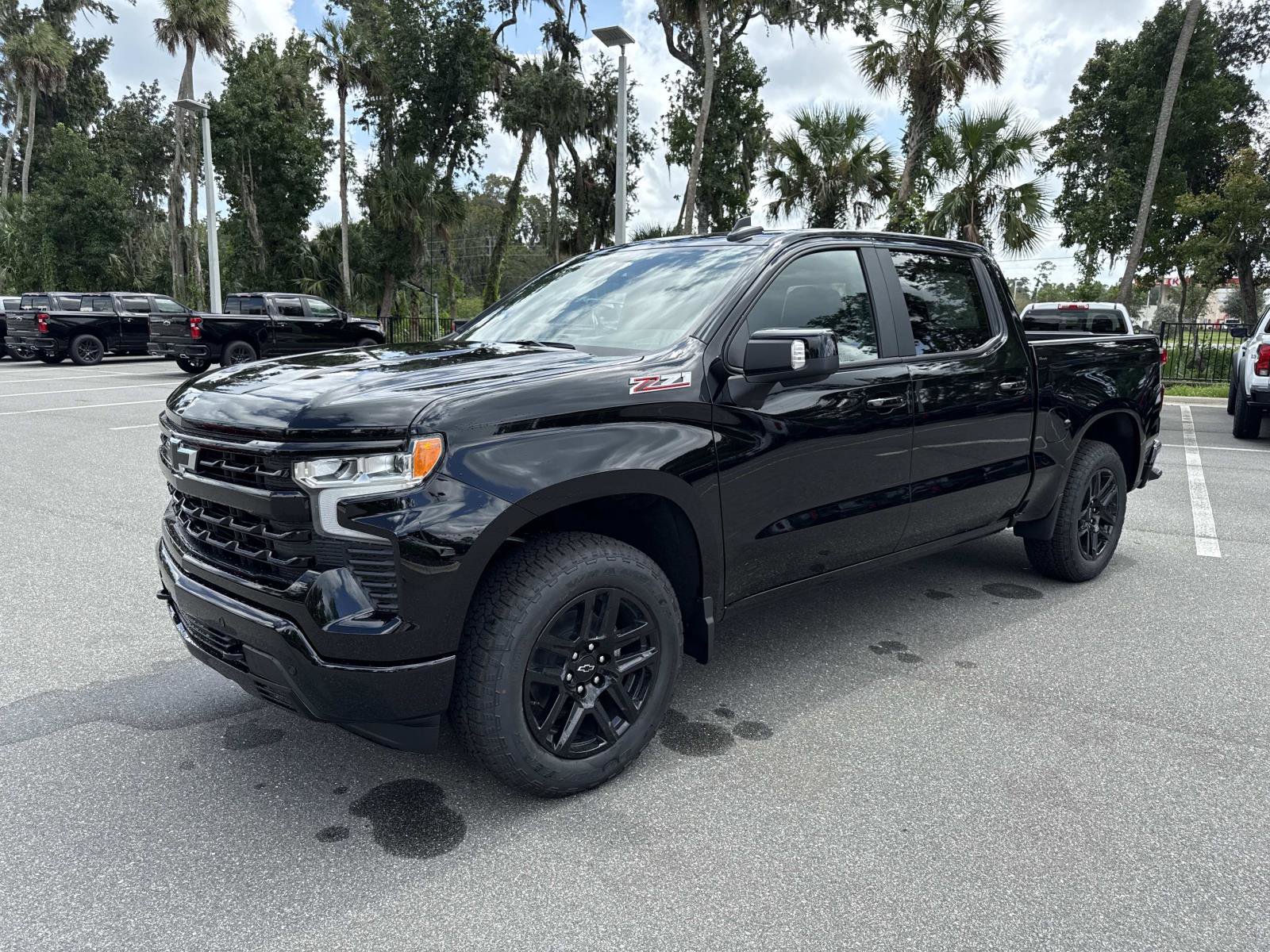 2026 Chevrolet Silverado 1500 RST photo 4