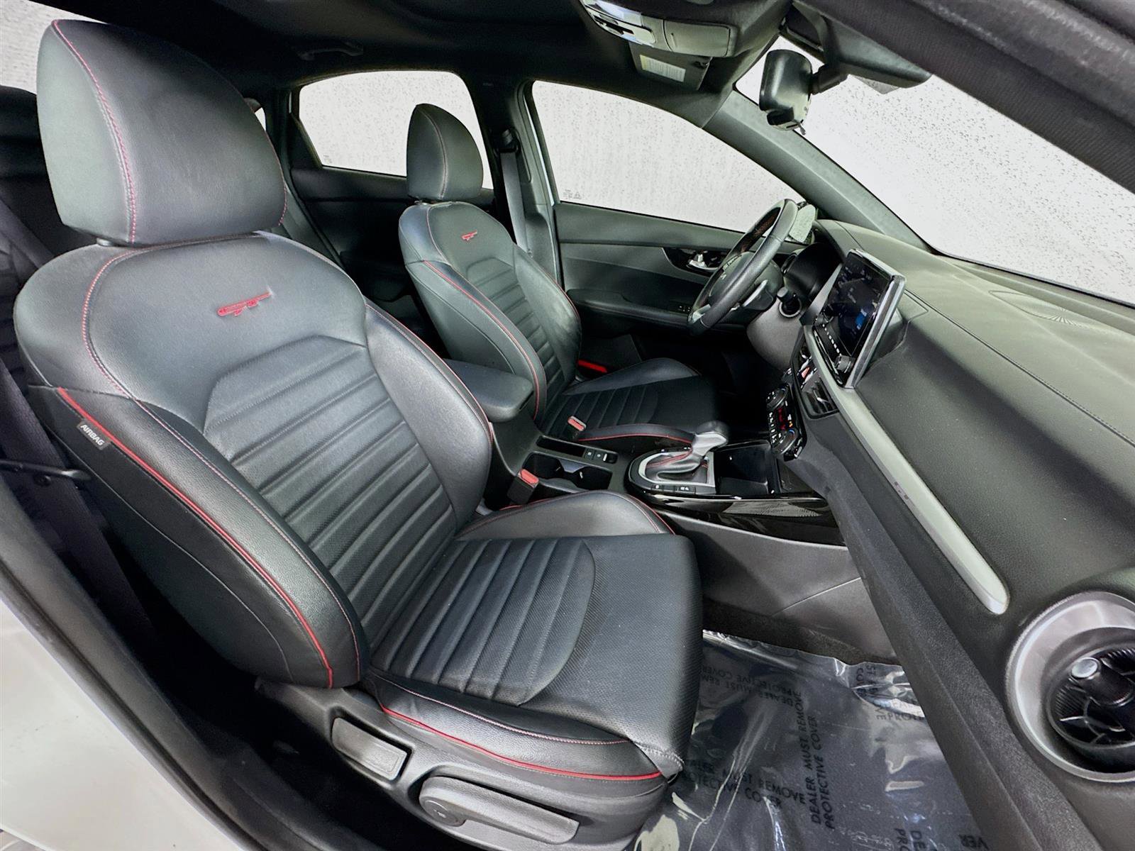 2022 Kia Forte GT photo 29