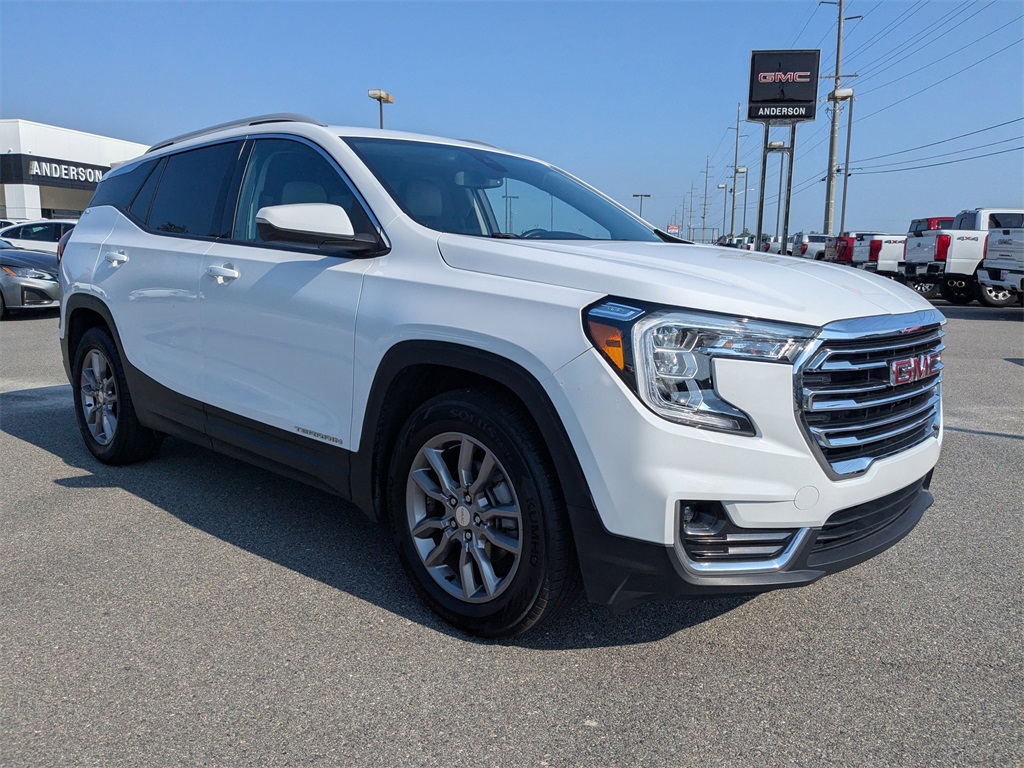 2023 Gmc Terrain SLT photo 2