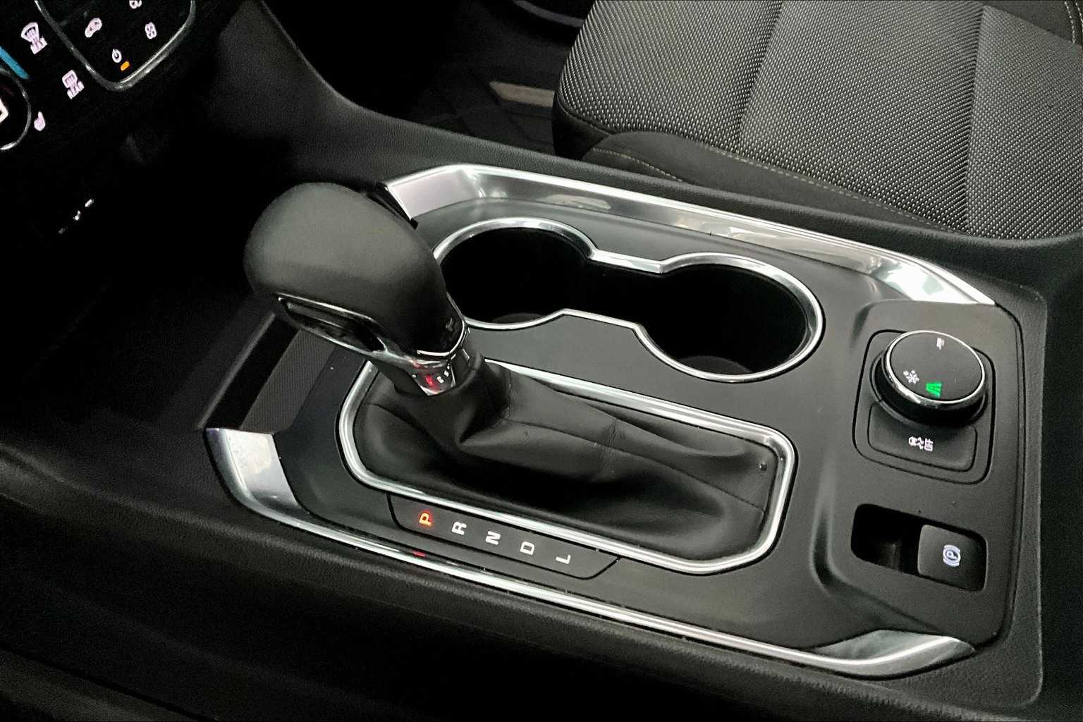 2021 Chevrolet Traverse Cloth photo 13