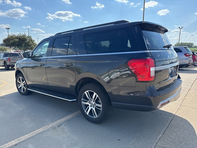 2022 Ford Expedition MAX XLT photo 3