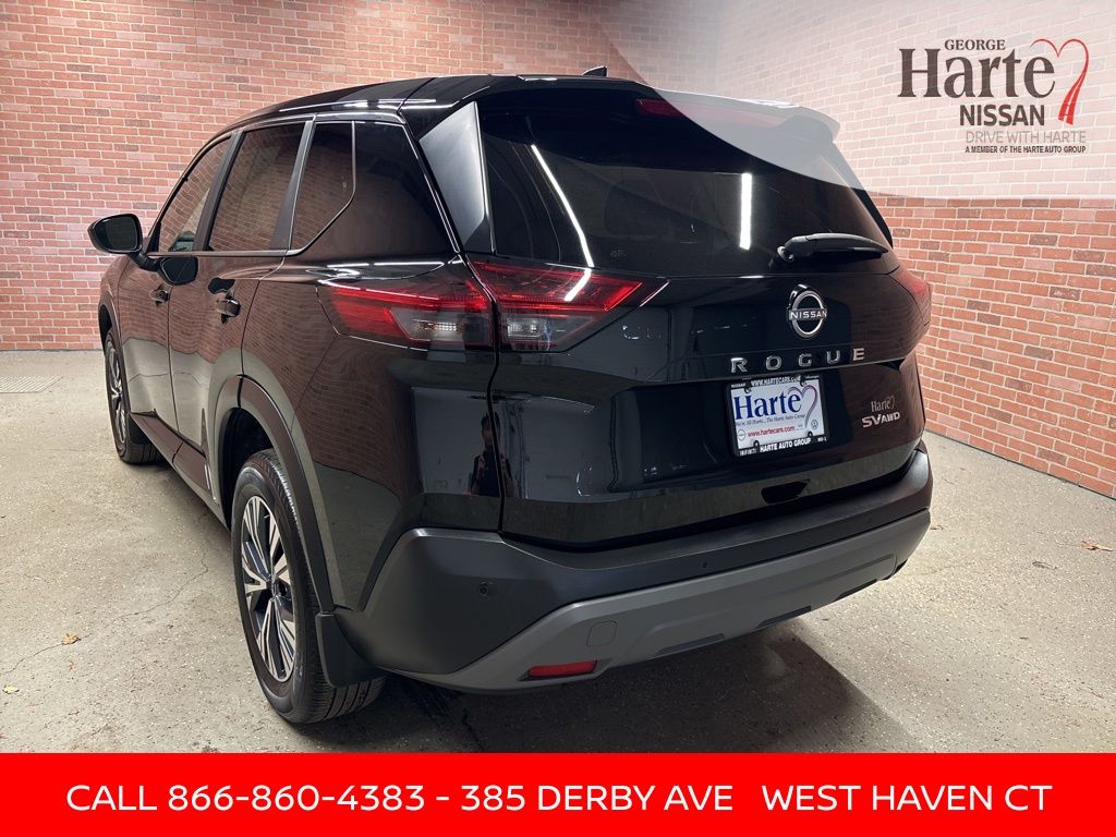 2023 Nissan Rogue SV photo 4