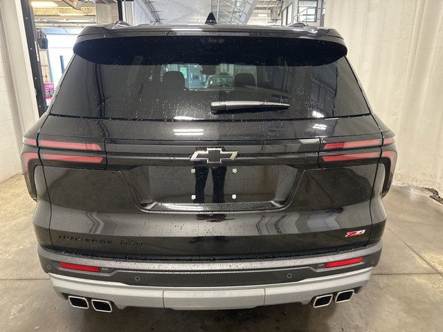 2026 Chevrolet Traverse Z71 photo 2