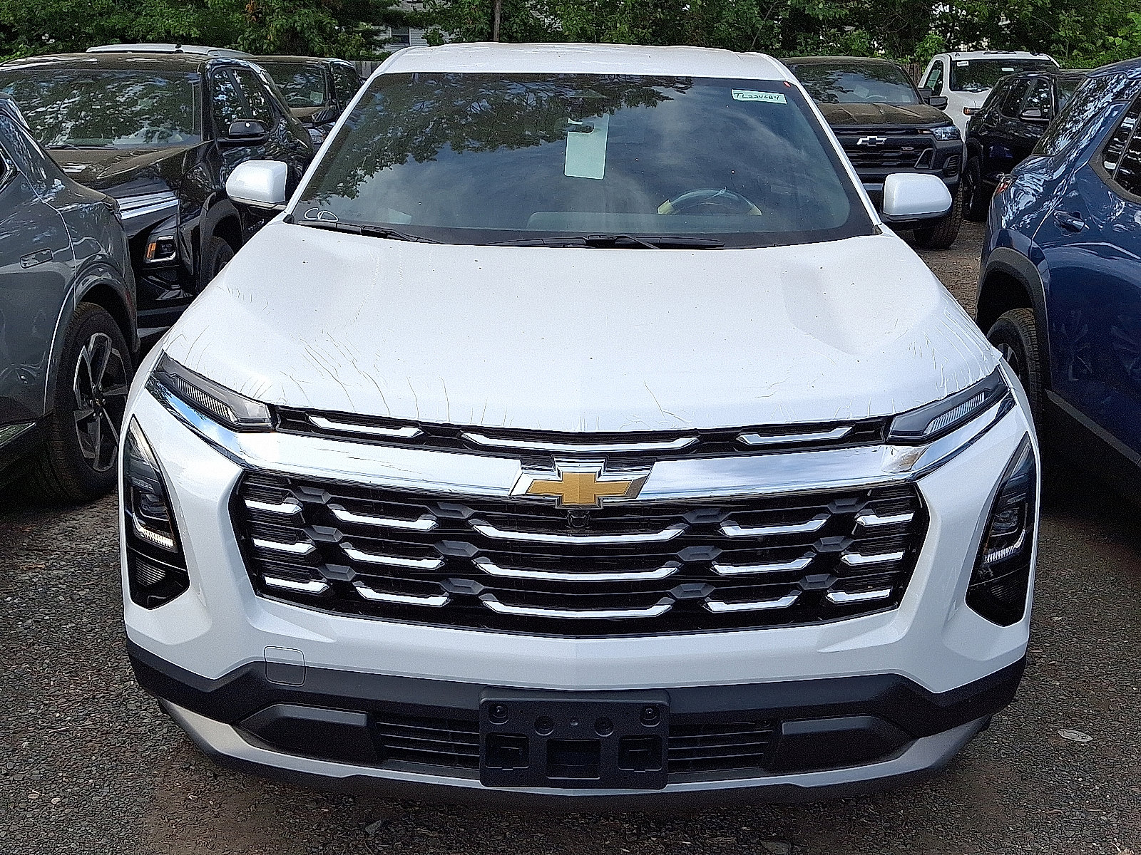 2026 Chevrolet Equinox LT photo 2