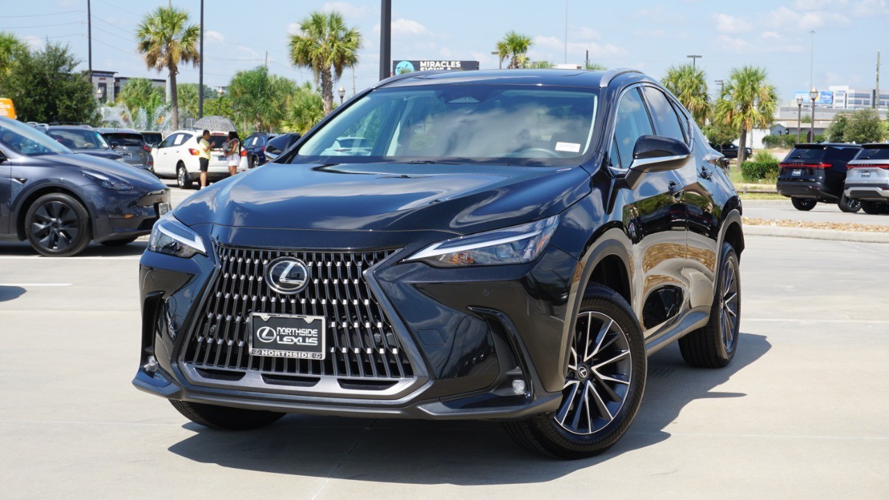 2025 Lexus NX Premium photo 2