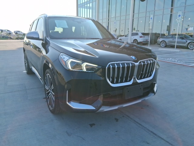 2023 BMW X1 28i's photo