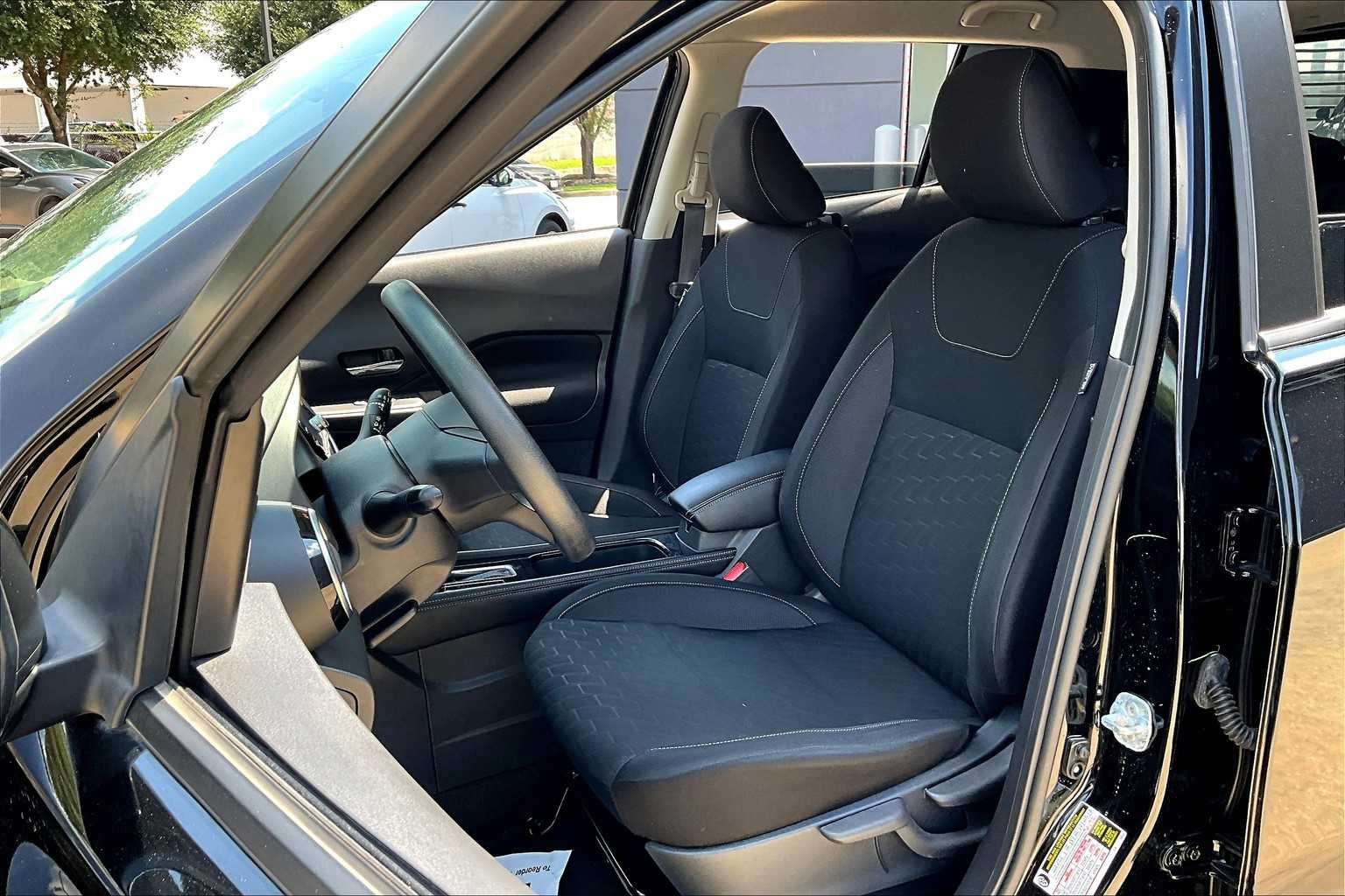 2024 Nissan Kicks SV photo 7