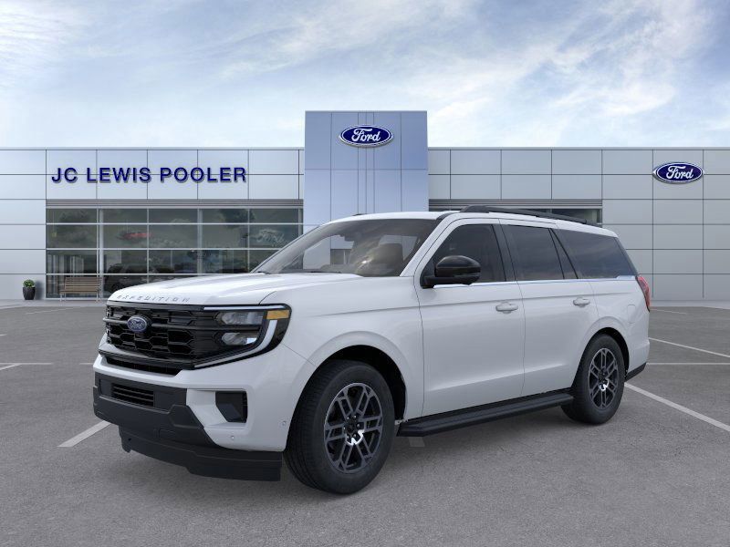 2025 Ford Expedition photo 2