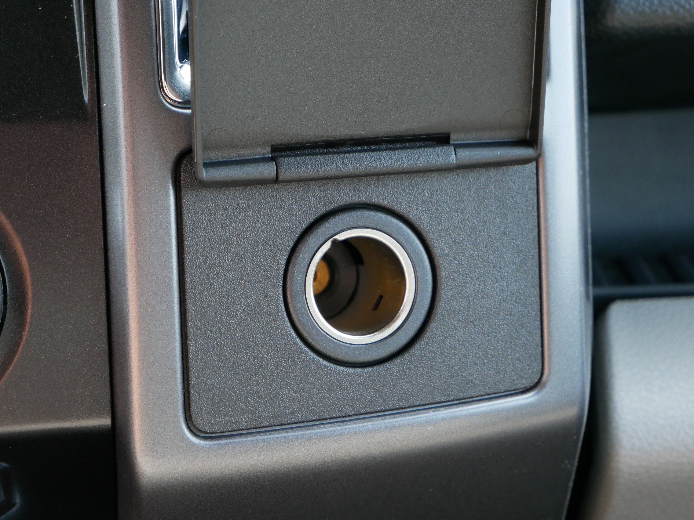2016 Ford F-150 XLT photo 24