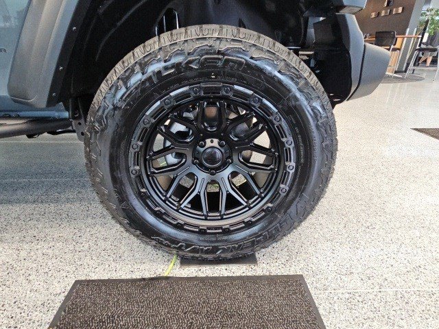 2025 Jeep Wrangler Sport S photo 2