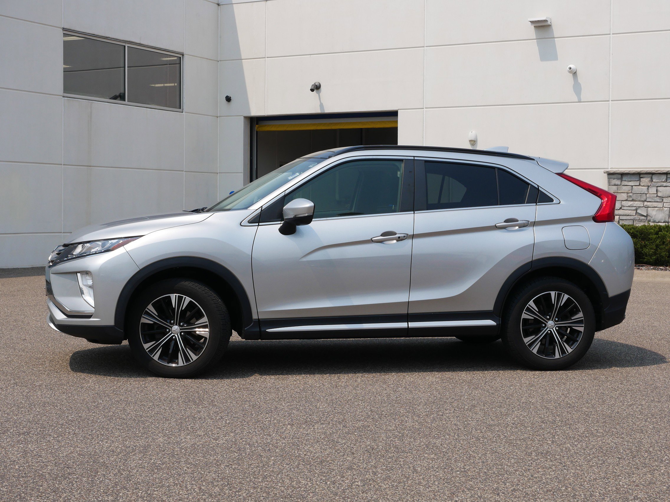 Used 2019 Mitsubishi Eclipse Cross SEL with VIN JA4AT5AA0KZ021925 for sale in Coon Rapids, Minnesota