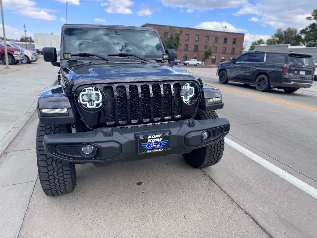 2023 Jeep Gladiator Willys photo 2