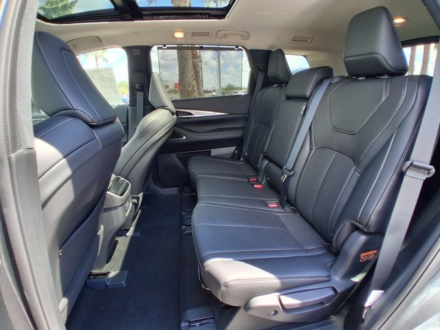 2026 Infiniti QX60 Luxe photo 21