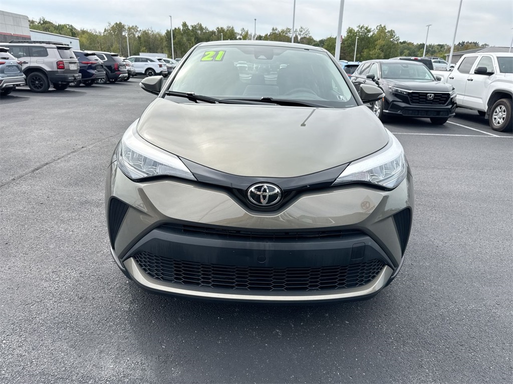 2021 Toyota C-HR LE photo 2