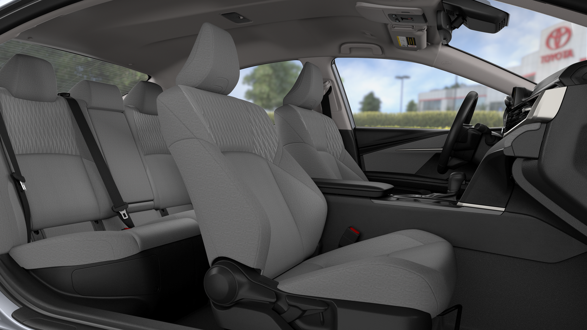 2025 Toyota Camry LE photo 18