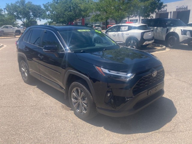 2022 Toyota RAV4 Hybrid XLE Premium