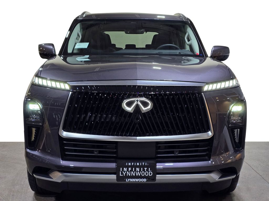 2025 Infiniti QX80 Luxe photo 2