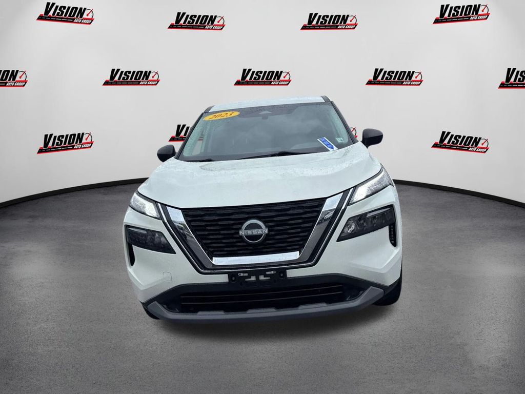 2023 Nissan Rogue S photo 2