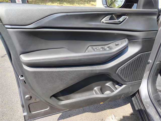 2025 Jeep Grand Cherokee Altitude X photo 9