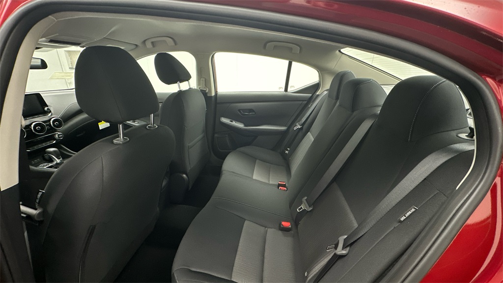 2025 Nissan Sentra SV photo 10