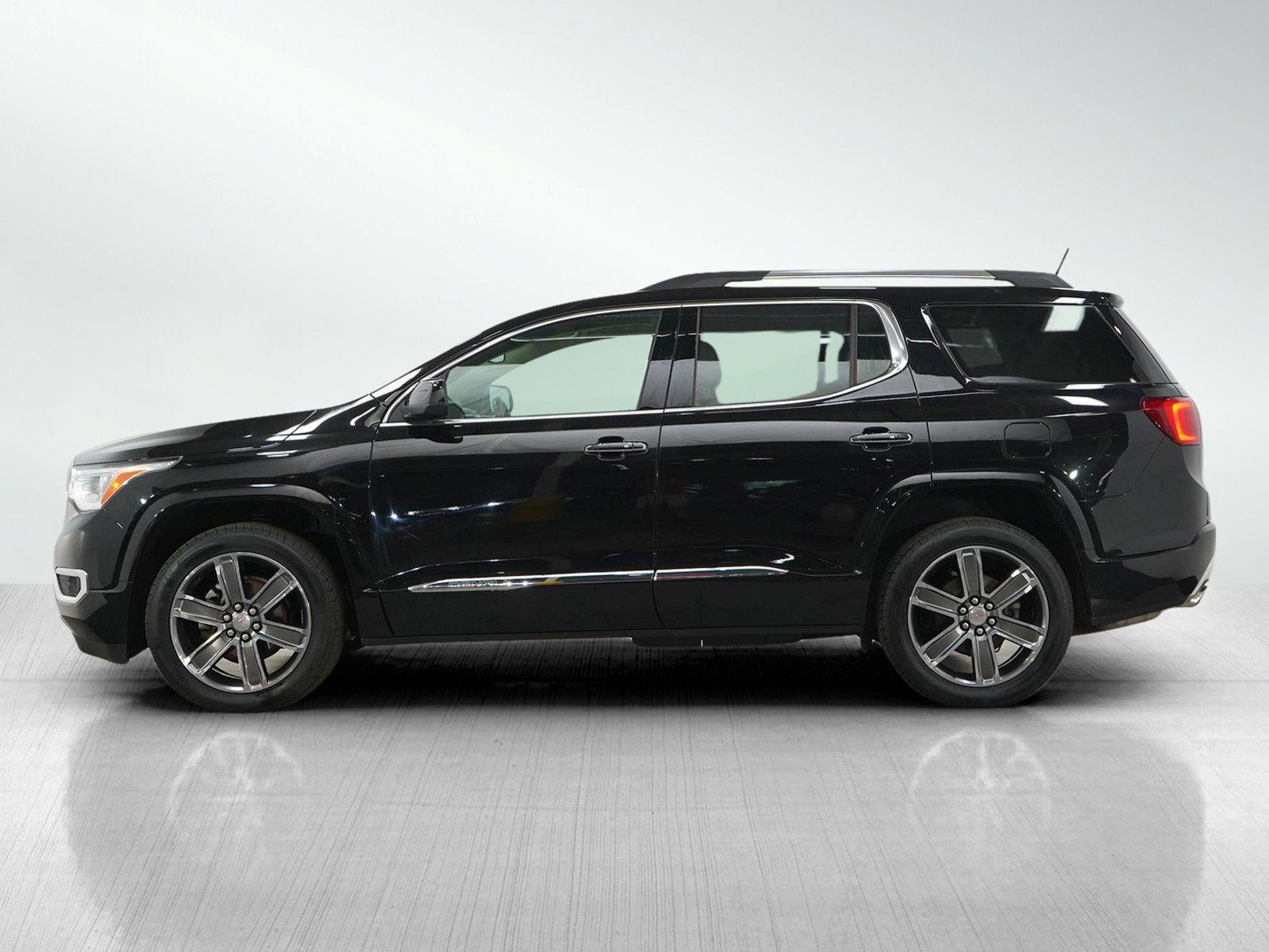 Used 2017 GMC Acadia Denali with VIN 1GKKNXLS3HZ242941 for sale in Burnsville, Minnesota