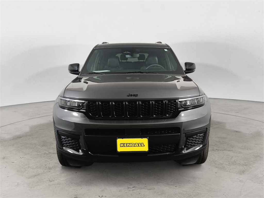 2023 Jeep Grand Cherokee Altitude photo 4