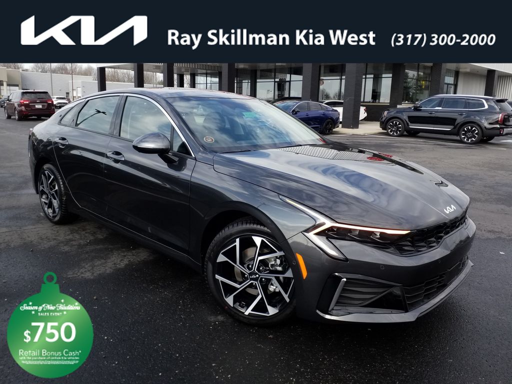 2025 Kia K5 EX's photo