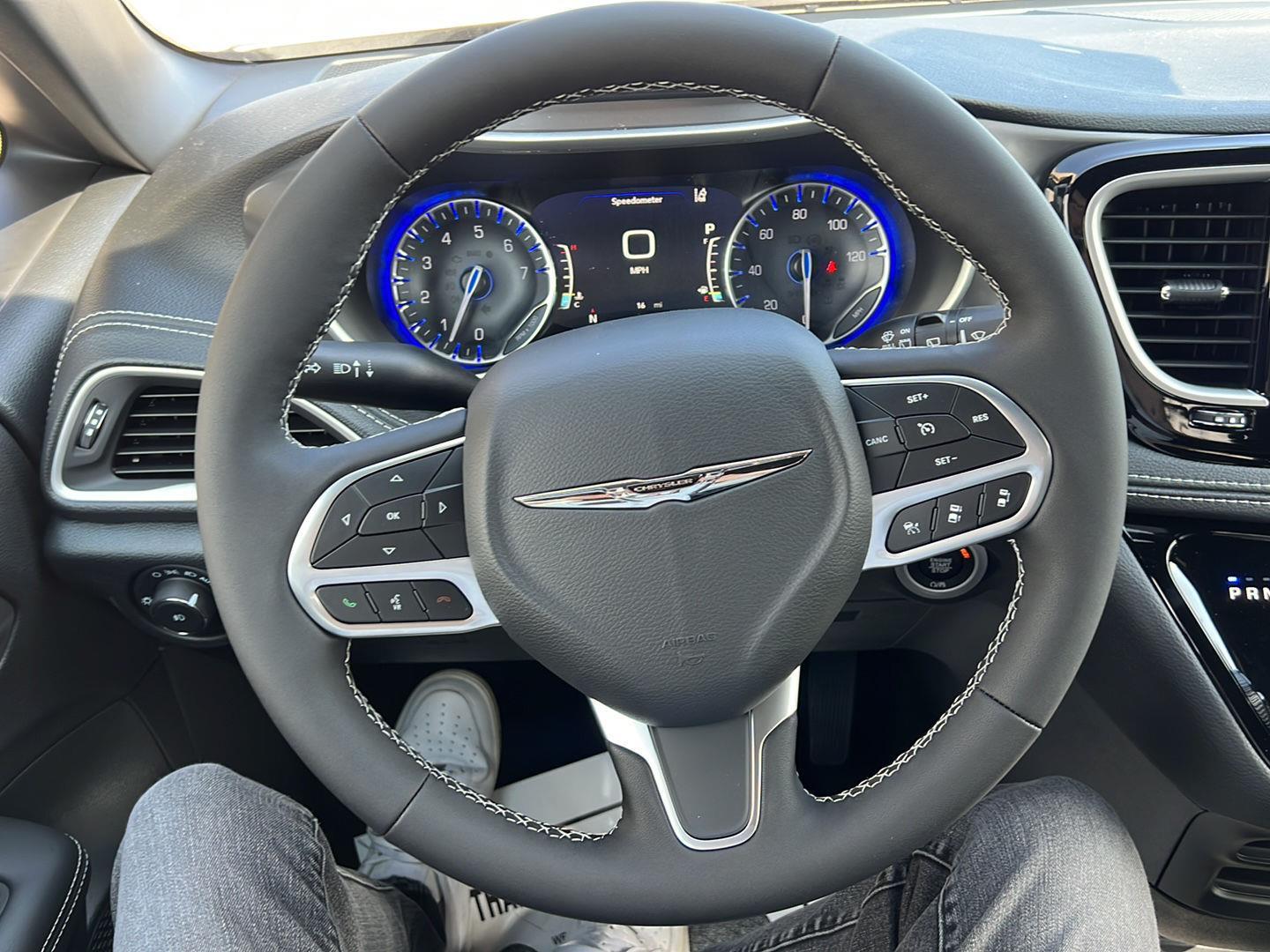 2026 Chrysler Pacifica photo 13