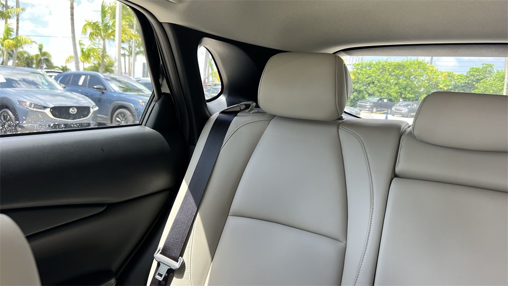 2025 Mazda CX-30 2.5 S Preferred photo 17