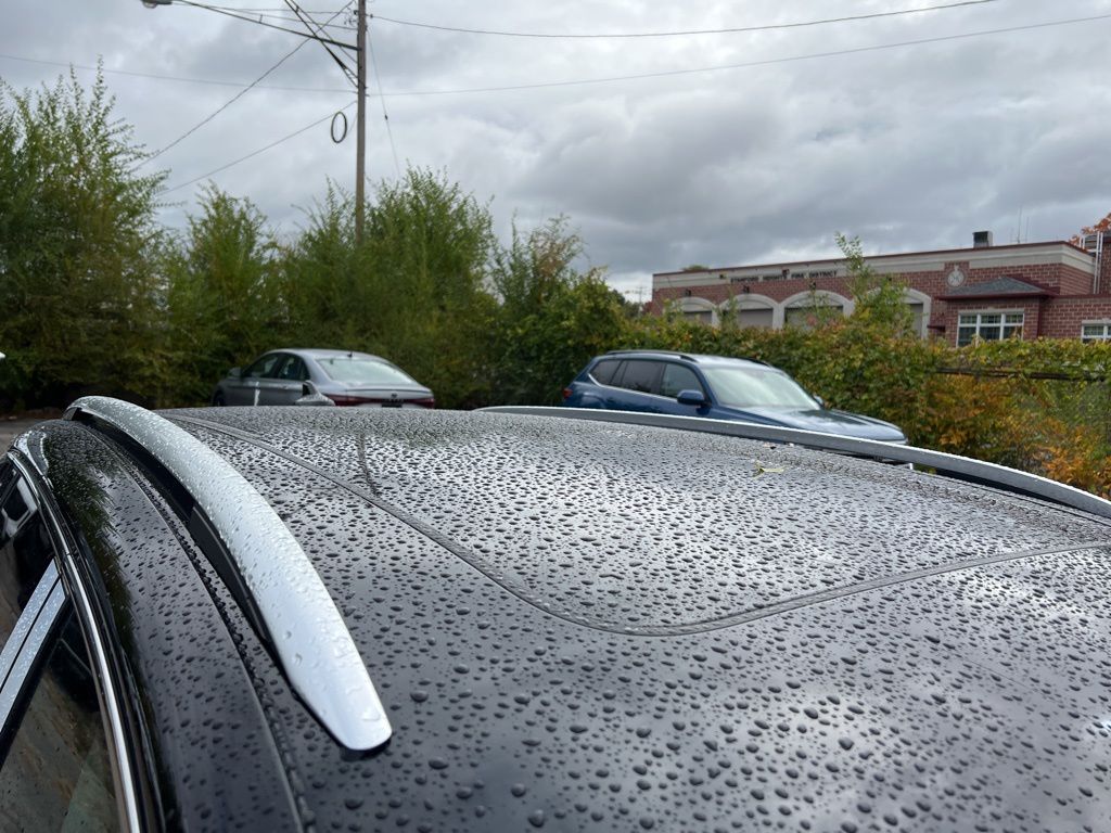 2026 Volkswagen Tiguan SE photo 4