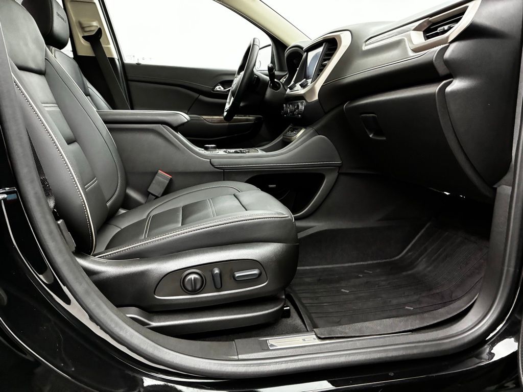 2023 Gmc Acadia Denali photo 24