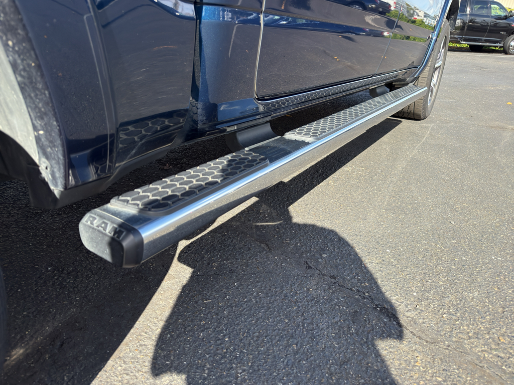 2021 Ram 1500 Laramie photo 14