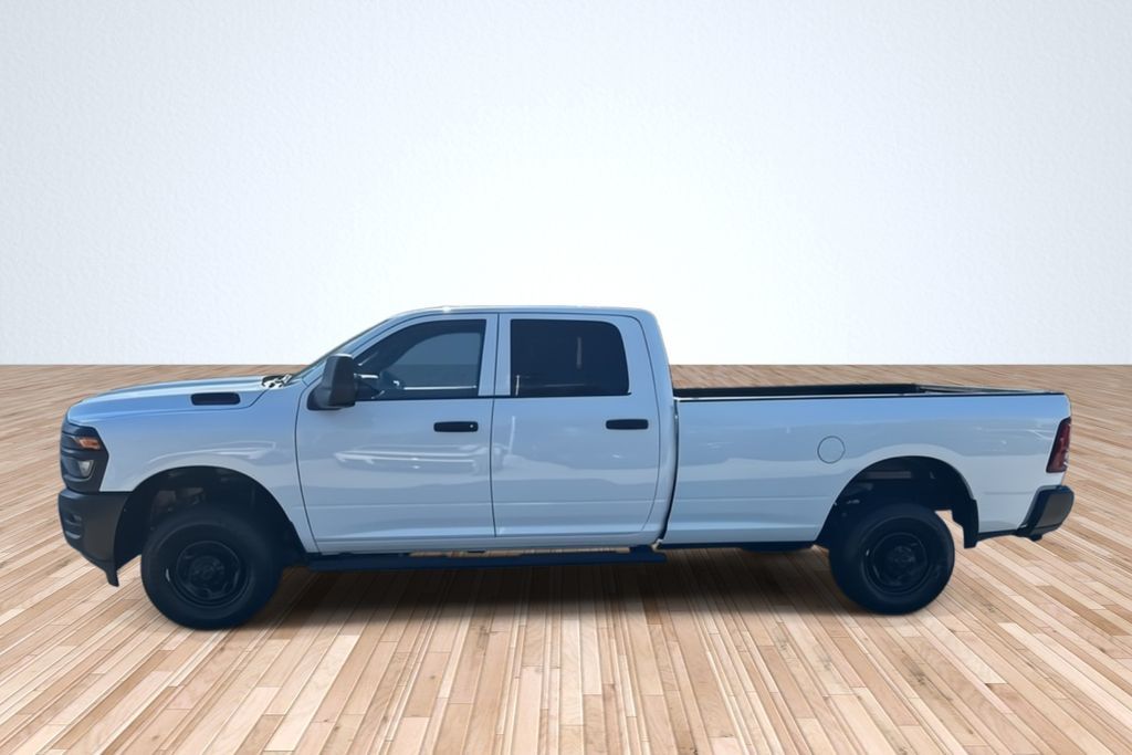 2025 Ram 2500 Tradesman photo 4