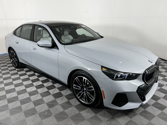 2026 BMW 5 Series 530i's photo