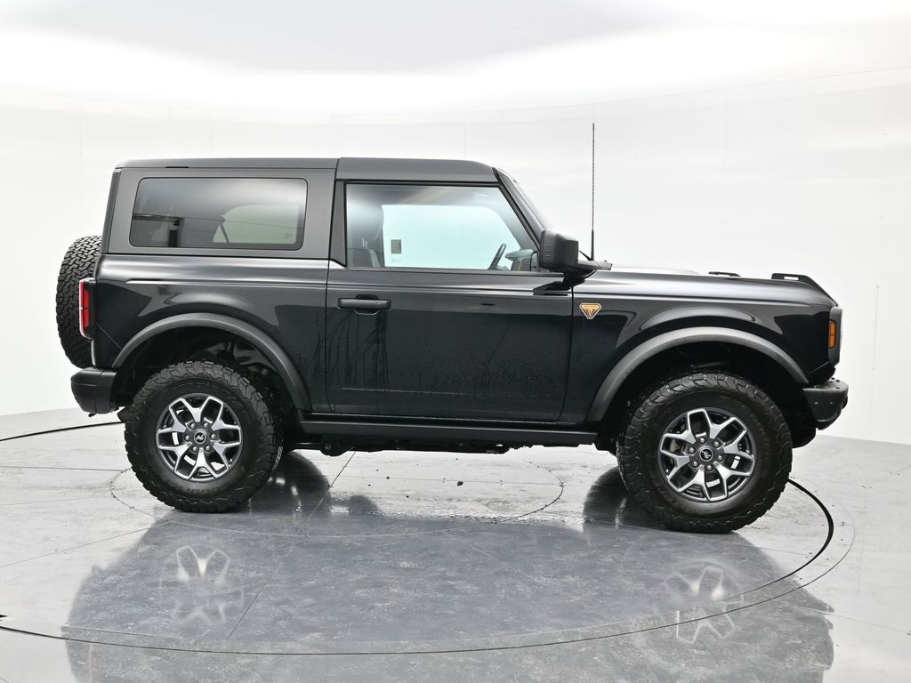 2023 Ford Bronco Badlands photo 3