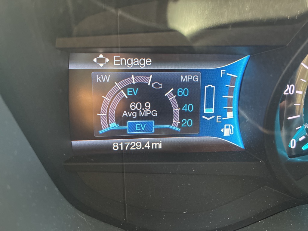 2016 Ford Fusion Energi Titanium photo 8