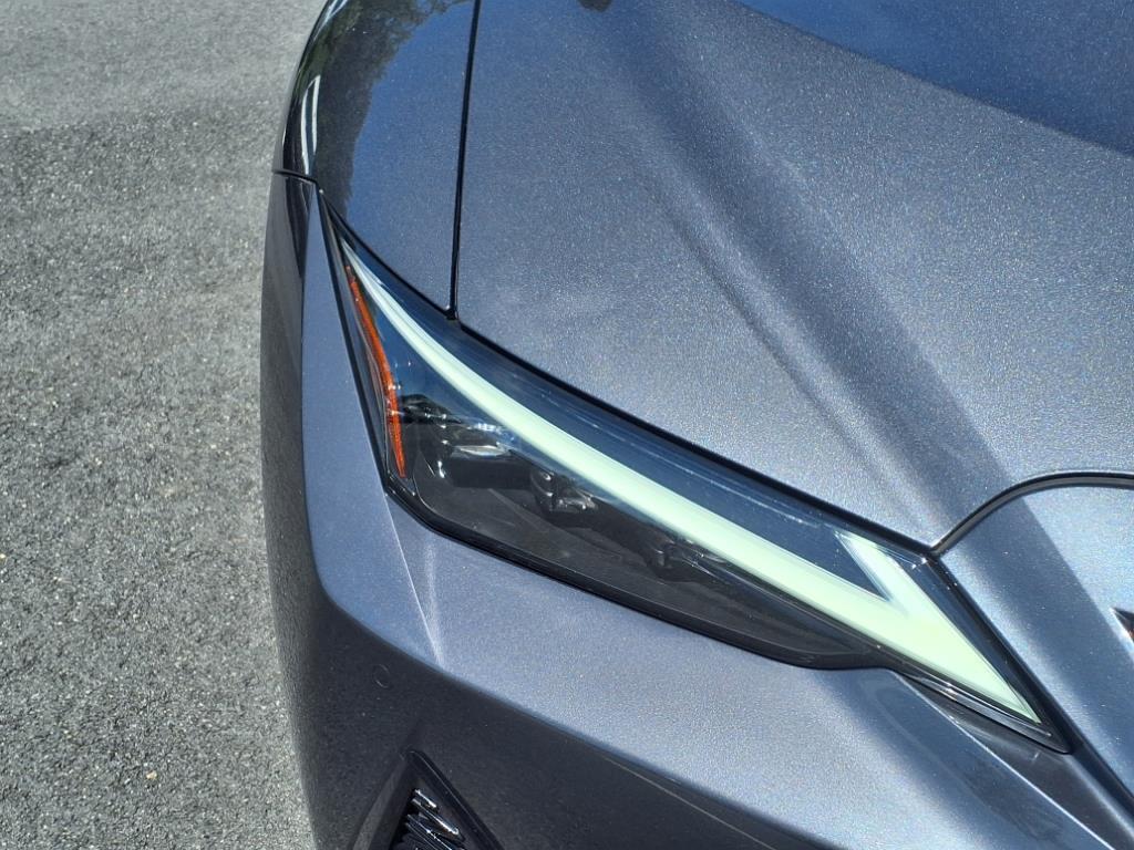 2022 Lexus IS 350 F SPORT AWD photo 4