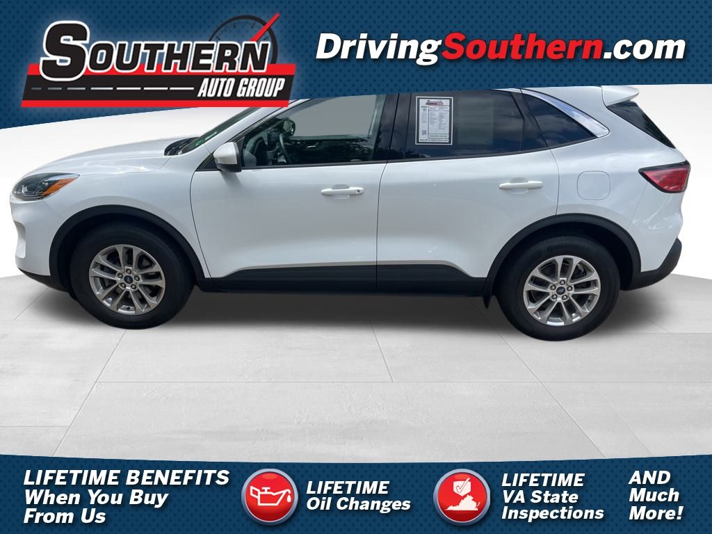 2021 Ford Escape SE photo 2