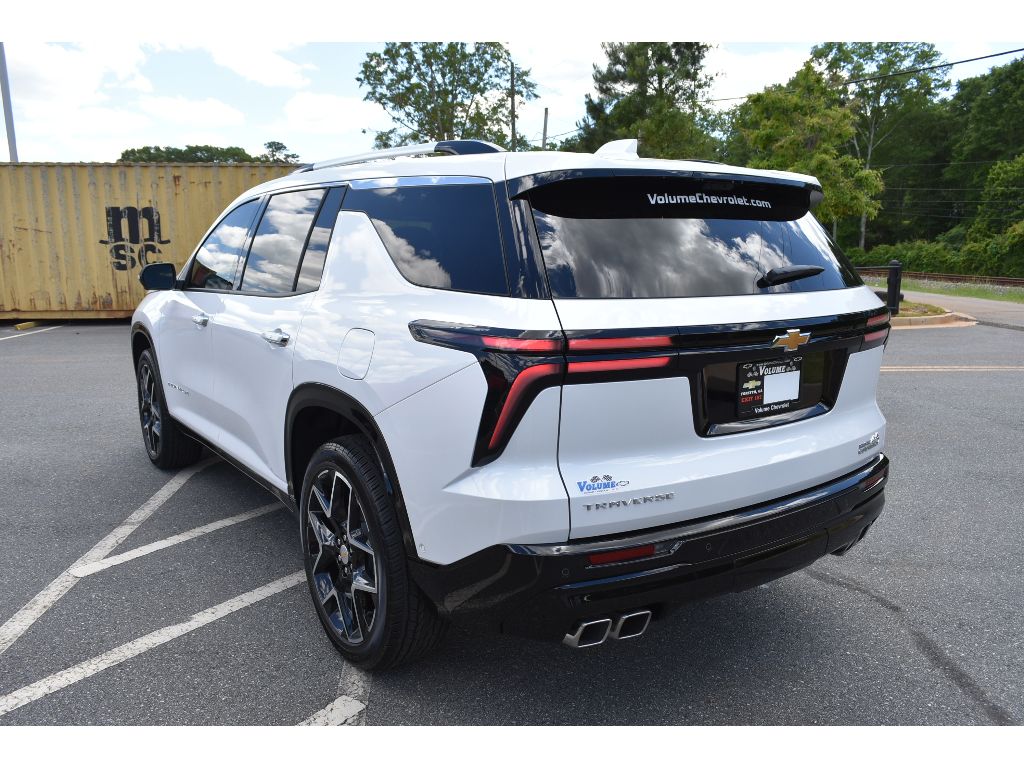 2025 Chevrolet Traverse High Country photo 3