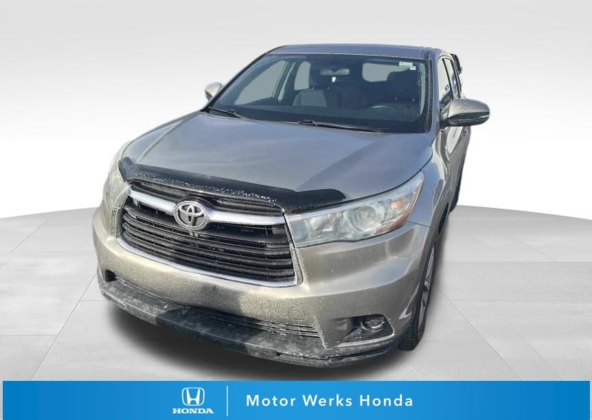 2015 Toyota Highlander LE